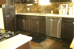 kitchen-makeover-before-03
